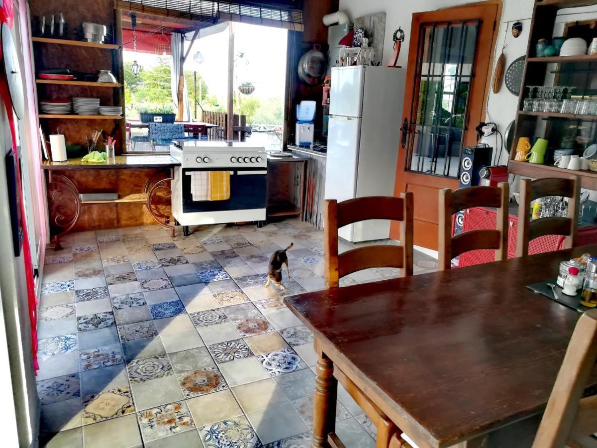 Los Amigos De Claude & Joanna Ontinyent Dış mekan fotoğraf